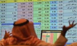 كشفت صحيفة وول ستريت، في تقرير حديث لها، أن الإقتصاد السعودي سقط في عجز مالي كبير للربع الثالث على التوالي.